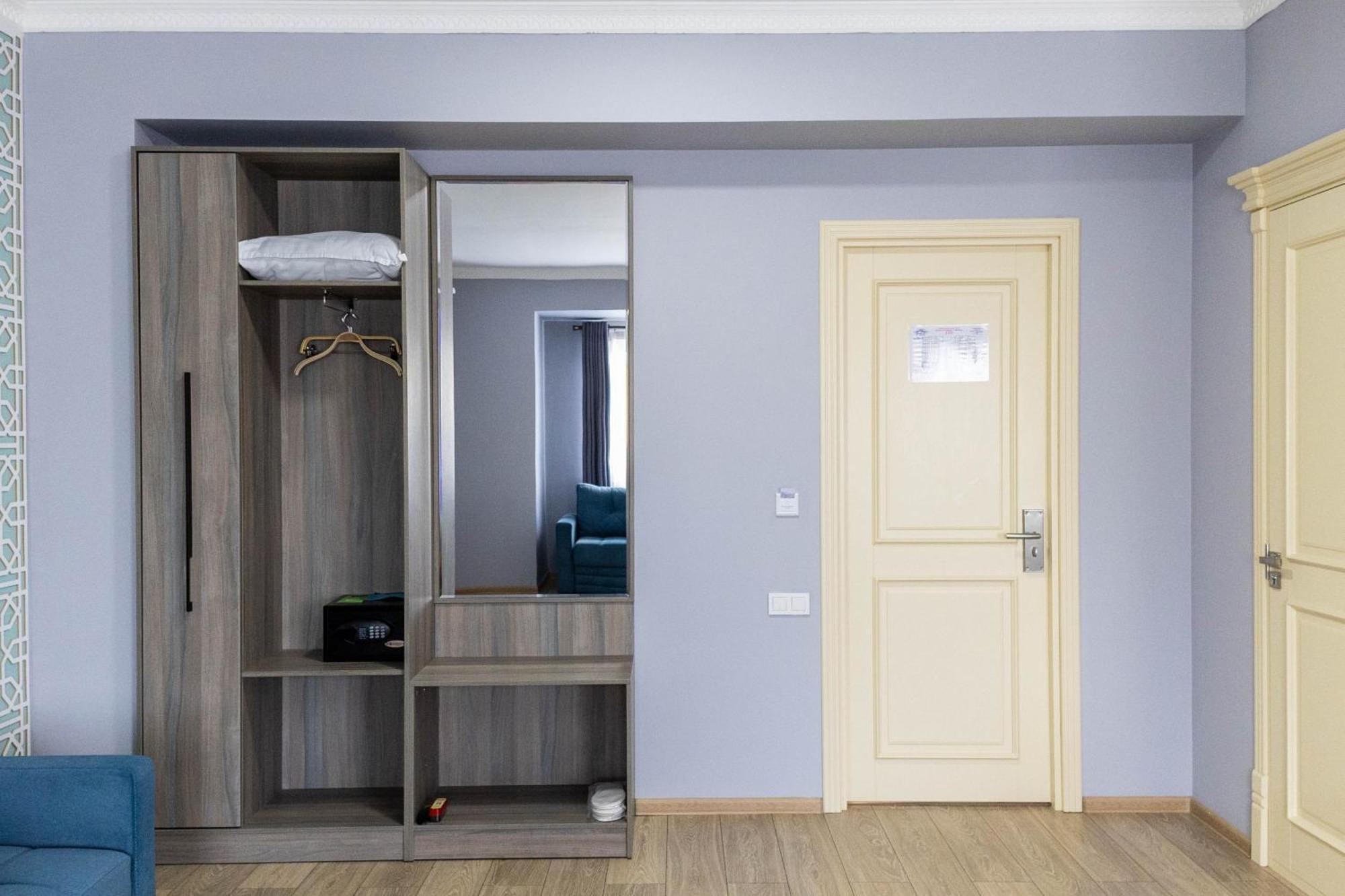 Khan Hotel Samarkand Zimmer foto